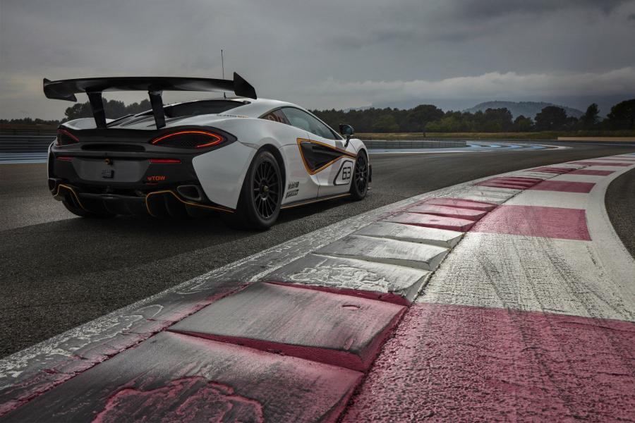  McLaren 570S Sprint 2016 года  (фото 4 из 6)